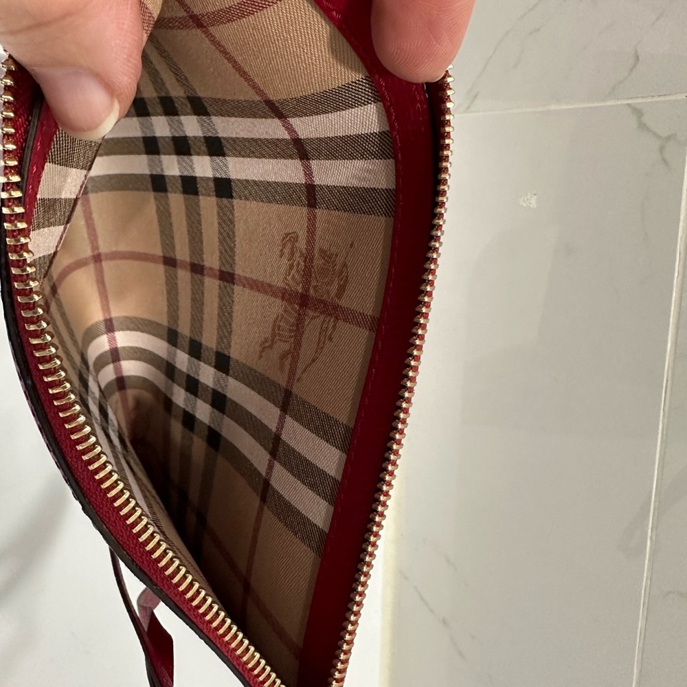 Burberry leather wristlet / clutch with check accent - Picture 6 of 7